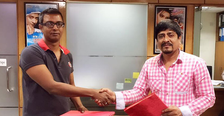 রক্তে যোগ দিলেন অমিত হাসান