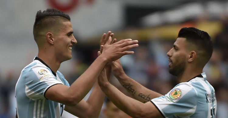 Argentina beat Bolivia to secure top spot in Group D