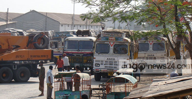 বেনাপোলে শত শত পণ্যবাহী ট্রাক আটকা