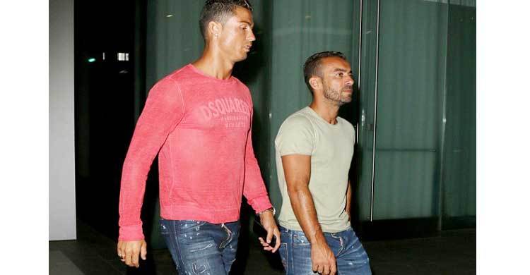 Ronaldo Parties with Mexican Actress 