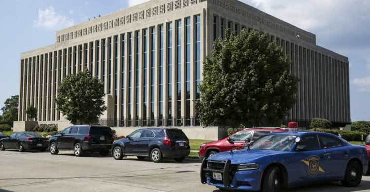 Michigan shooting: 2 deputies and gunman killed