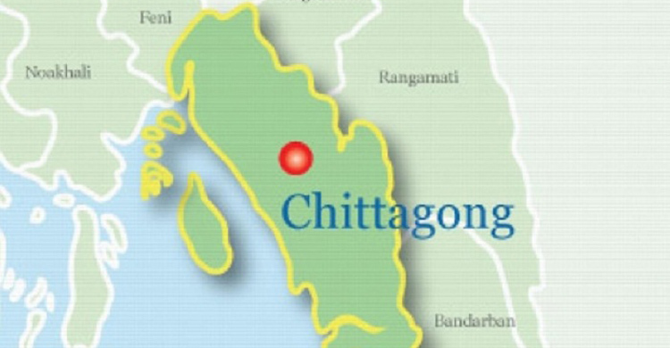 Chittagong shopping mall fire kills one