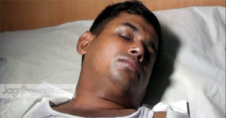 পরশুরামে ইউএনওকে পেটাল আ.লীগ কর্মীরা