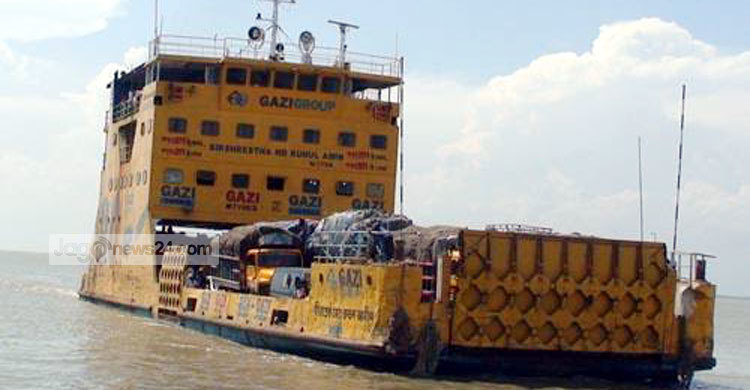 বিজ্ঞাপনে ঢাকা পড়েছে ফেরির প্রকৃত নাম