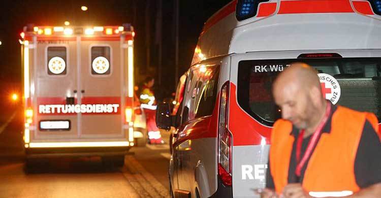 Patient shoots doctor at Berlin hospital, kills self: police 