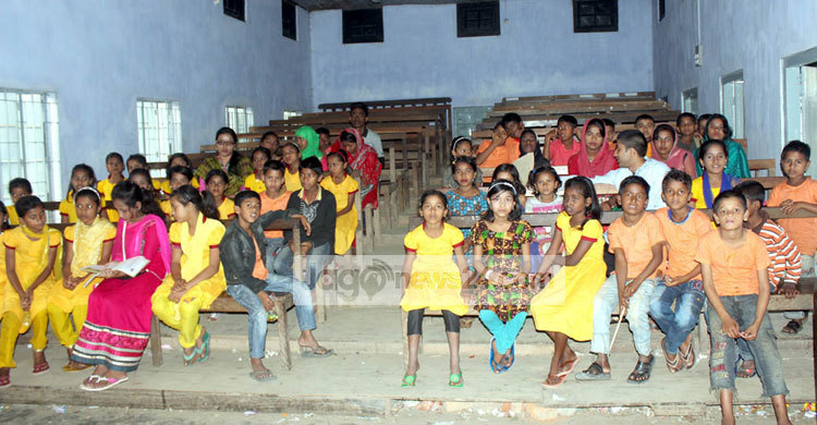 হবিগঞ্জে পথশিশুদের নিয়ে ব্যতিক্রমী পাঠশালা `দুই শূন্য শূন্য ছয়`