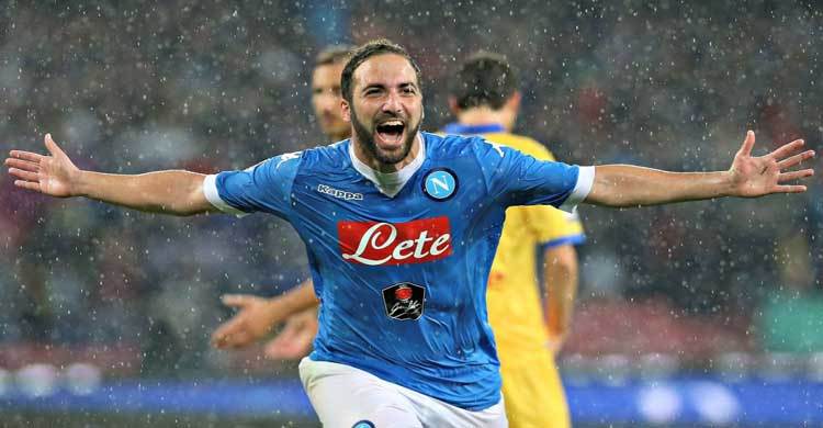 Juventus complete record-breaking Higuain deal