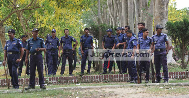 ইবিতে ভিসি ও প্রোভিসি গ্রুপের সংঘর্ষ : আহত ৫