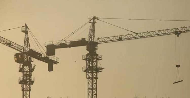 Surging growth helps India retain fastest growing economy tag