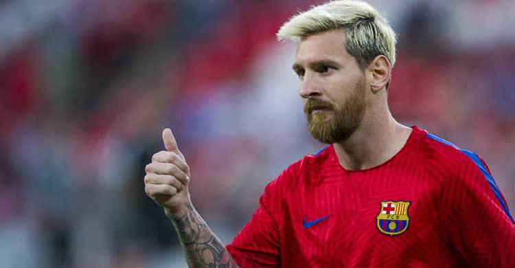 Messi to have MRI scan, may miss time with Barcelona