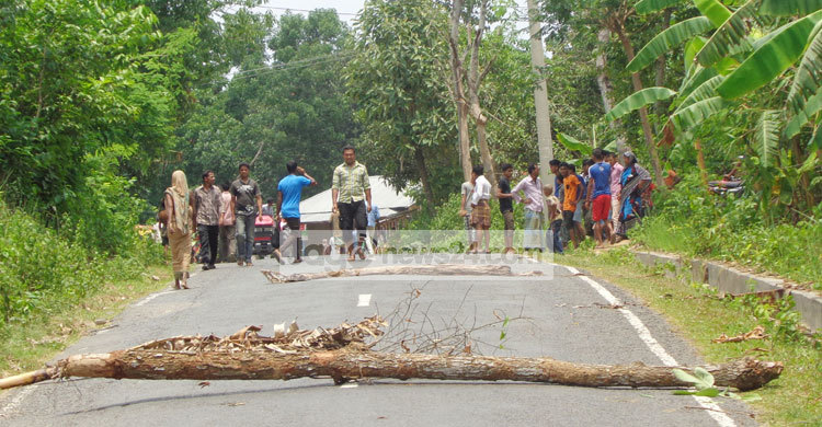 খাগড়াছড়িতে বাসচাপায় শিশু নিহত