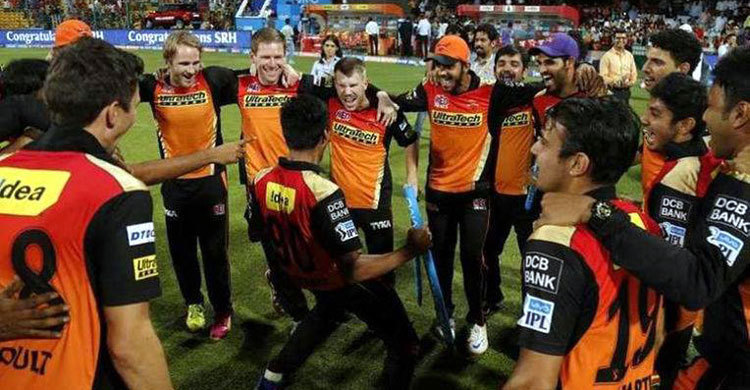 Fizz shows off his dance moves as his teammates cheer him