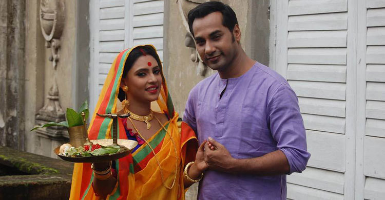 কবিগুরুর তপস্বিনীতে সজল-ক্যামেলিয়া