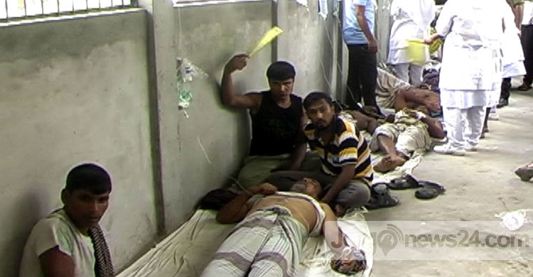 পাবনায় কৃষি খামারে বিষক্রিয়ায় ২১ শ্রমিক অসুস্থ