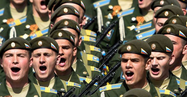 Russian WW2 Victory Day parade showcases new weapons 