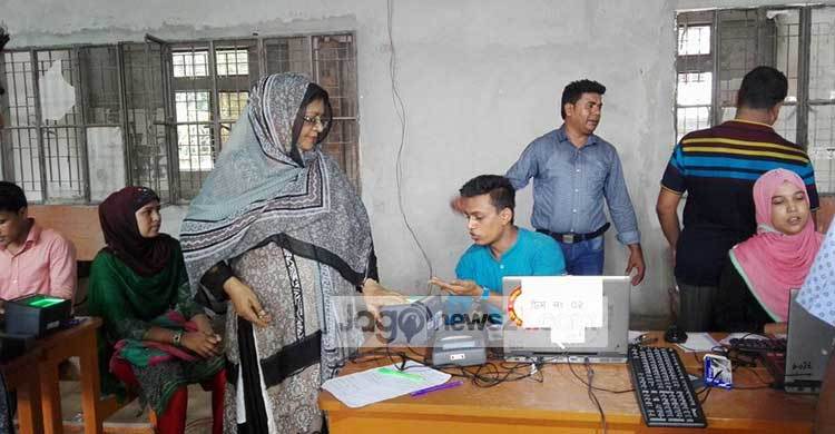 Smart ID cards distribution begins 