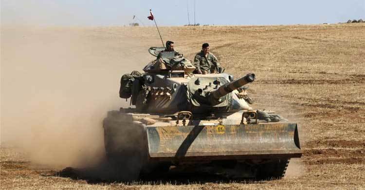 Turkish military strikes YPG and ISIL targets in Syria