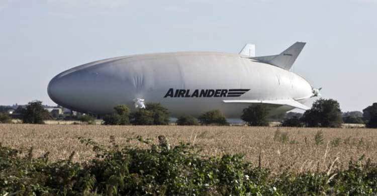 Airlander 10: Maiden flight at last for longest aircraft