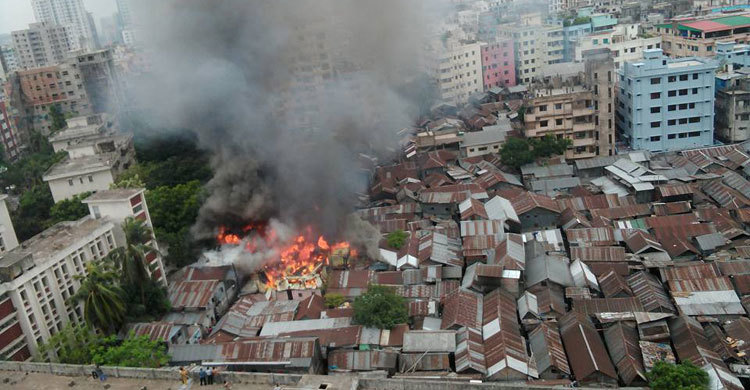 Green road slum fire under control