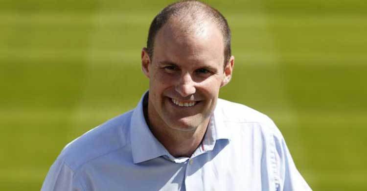 Strauss working on ways to maximise limited-overs success