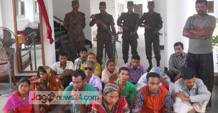 অবৈধ অনুপ্রবেশের সময় শিশুসহ আটক ১৯