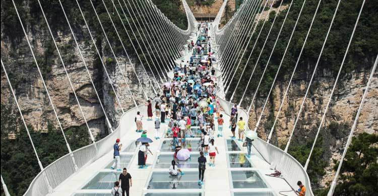 Too busy glass bridge closed