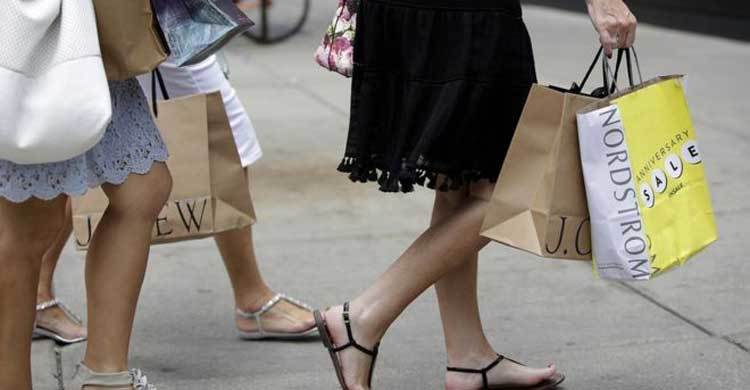US consumers expect economy will keep improving