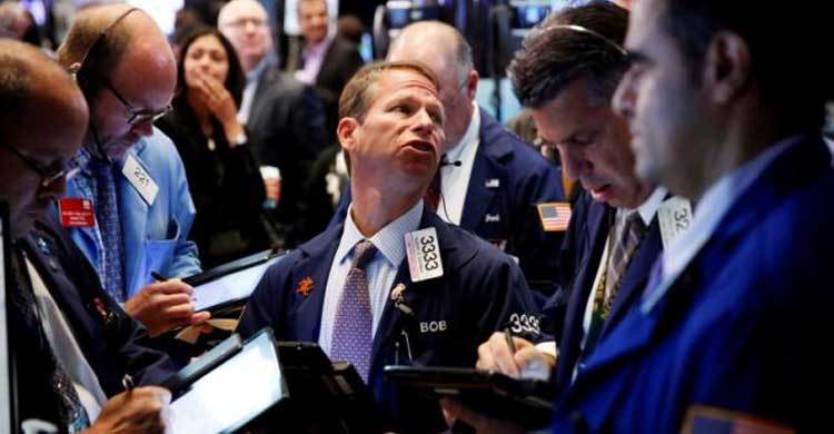 Wall Street opens lower on weak economic data 