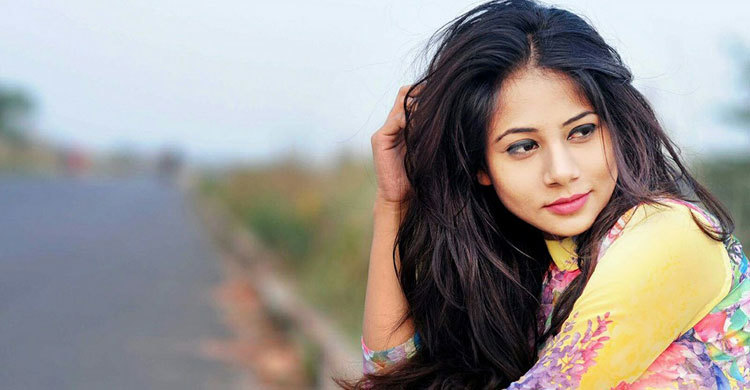 চুলের যত্নে টক দইয়ের হেয়ার প্যাক