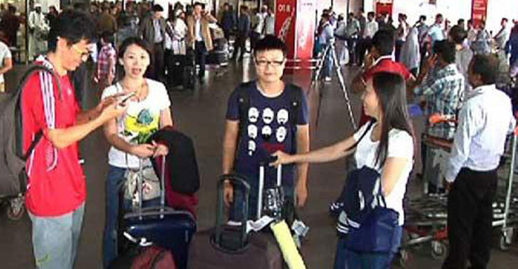 2 lakh foreign citizens dodge tax