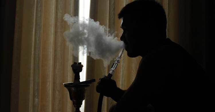 Hookahs can cause cancer more easily than smoking cigarettes