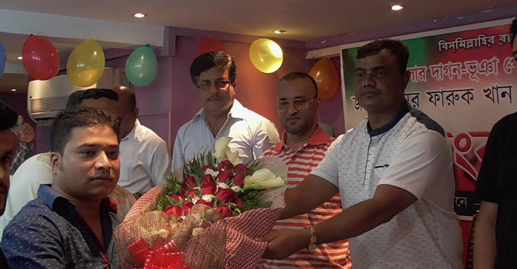 কাতারে দাগনভূঞা পৌর মেয়রকে সংবর্ধনা