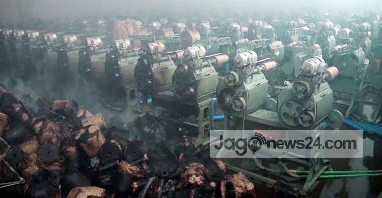 জুট মিলে আগুন : শত কোটি টাকার পাট ভস্মীভূত