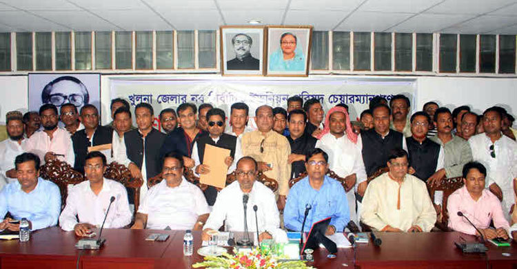 খুলনায় ইউপি চেয়ারম্যানদের শপথগ্রহণ