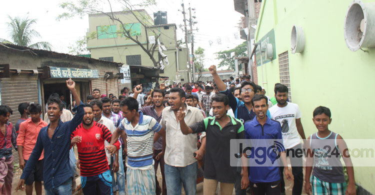 নির্বাচনী চাঁদা না পেয়ে পোশাক কারখানায় হামলা