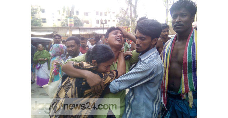 নারায়ণগঞ্জে মোল্লা সুপার সল্ট কারখানায় ৩ শ্রমিকের মৃত্যু