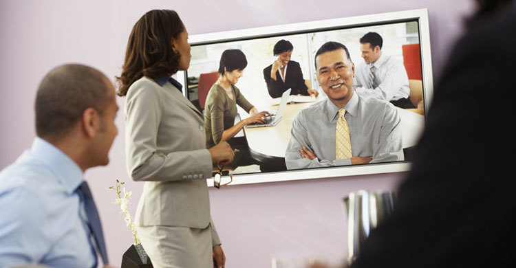 3 ways to power-up your body language and be successful