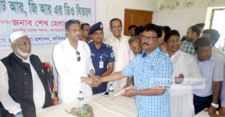 বঙ্গবন্ধুর সোনার বাংলা বাস্তবায়ন করতে চাই