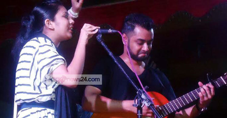 ঝালকাঠিতে প্রাণ-আপ কনসার্ট মাতালেন হৃদয় খান