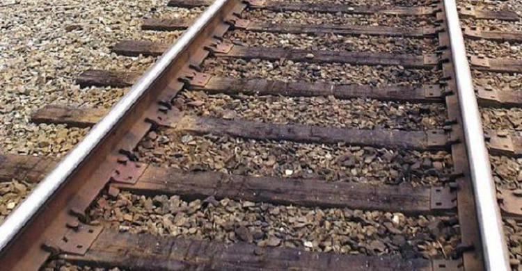 Woman crushed under train in Dhaka 