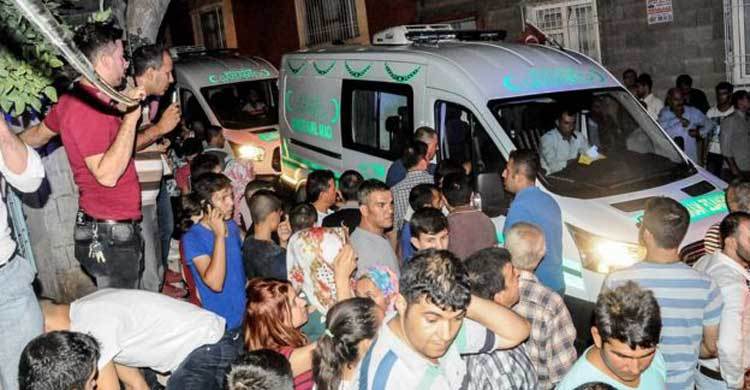 Turkey wedding blast: 30 dead and 90 hurt in Gaziantep