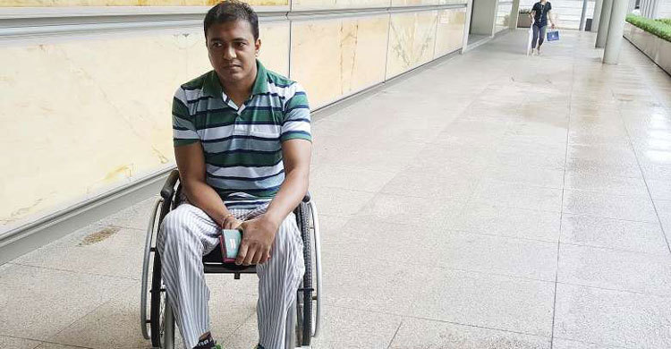 Bangladeshi paralysed in work accident gets $600,000