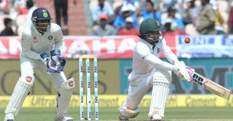 Shakib falls for 82, Mushfiqur gets to fifty