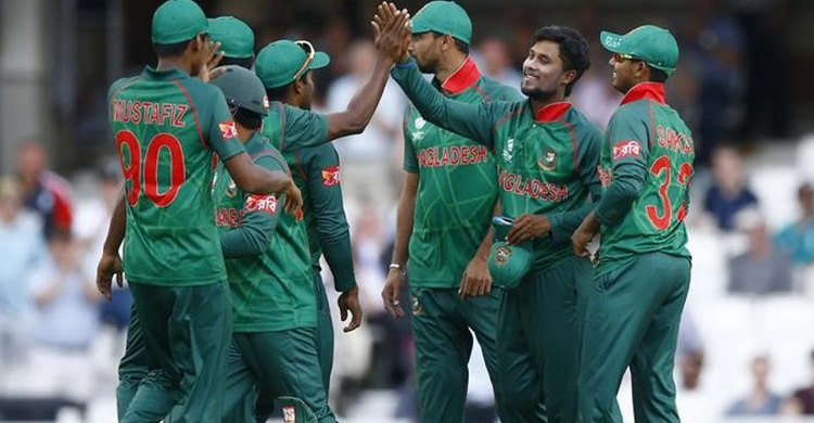 Australia should target Bangladesh bowling: Maxwell