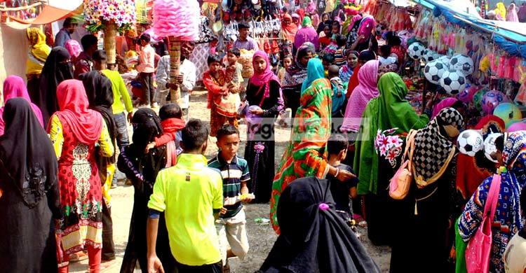 বগুড়ায় বসেছে ‘বউ মেলা’
