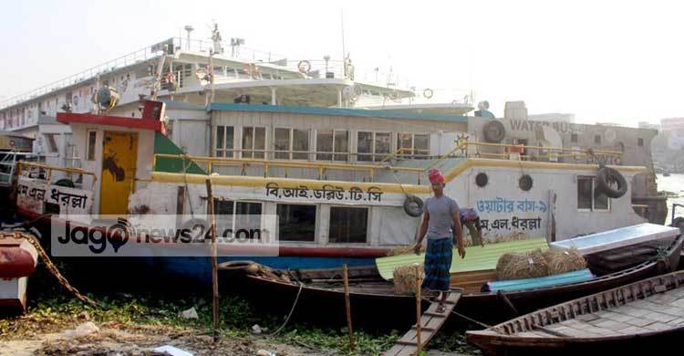 বাদামতলী ঘাট : ৬ মাসে ওয়াটার বাস চলেছে মাত্র ১০ দিন