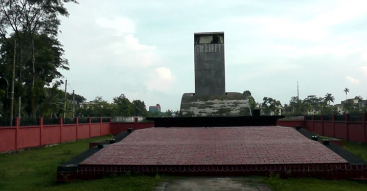 ৩ ডিসেম্বর : ২১ জনে মুক্ত করেছিল বরগুনা