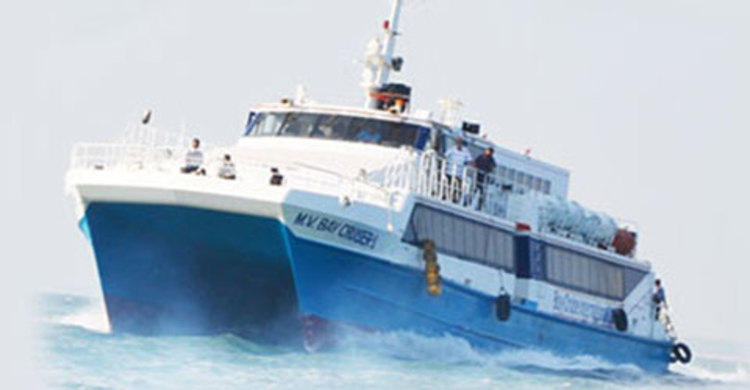 বে-ক্রুজের যাত্রা বাতিলে সেন্টমার্টিনগামী পর্যটকদের দুর্ভোগ