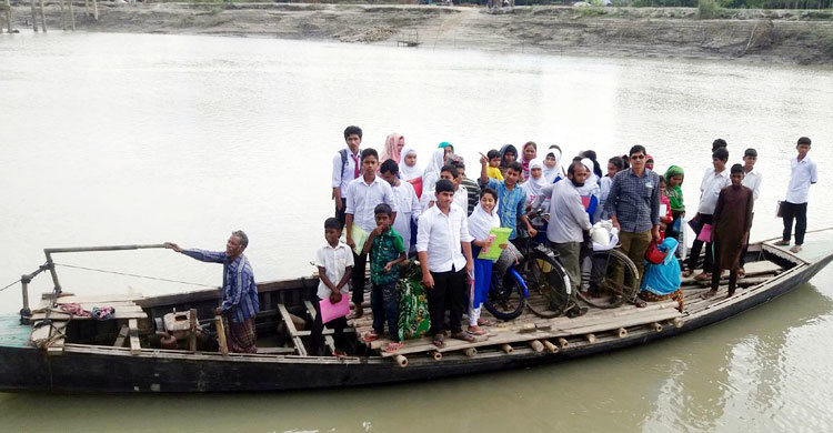কতো সাংবাদিক ছবি তুললো ব্রিজ অইলো না