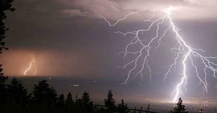 মহেশখালীতে বজ্রপাতে স্কুলছাত্রের মৃত্যু